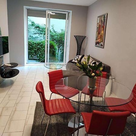 Central Vienna Apartment With Unique 40M2 City Garden & Self Check In Zewnętrze zdjęcie