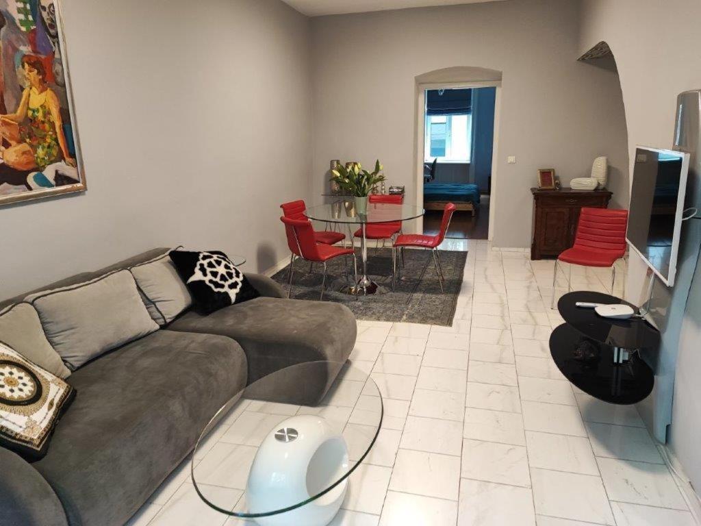 Central Vienna Apartment With Unique 40M2 City Garden & Self Check In Zewnętrze zdjęcie