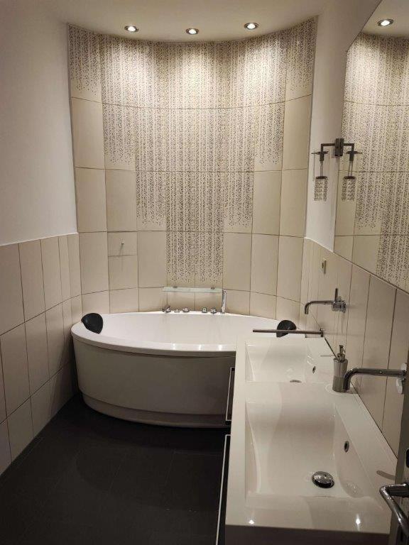 Central Vienna Apartment With Unique 40M2 City Garden & Self Check In Zewnętrze zdjęcie