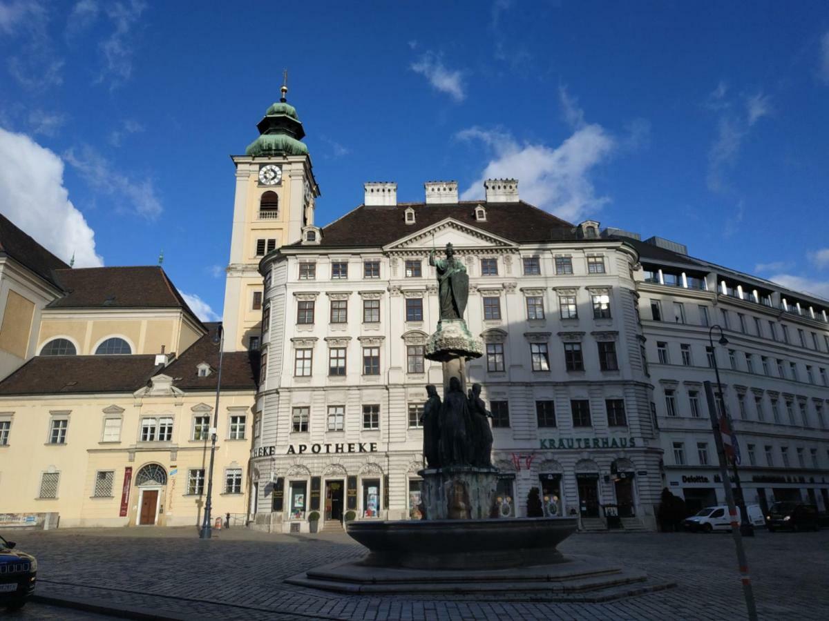 Central Vienna Apartment With Unique 40M2 City Garden & Self Check In Zewnętrze zdjęcie